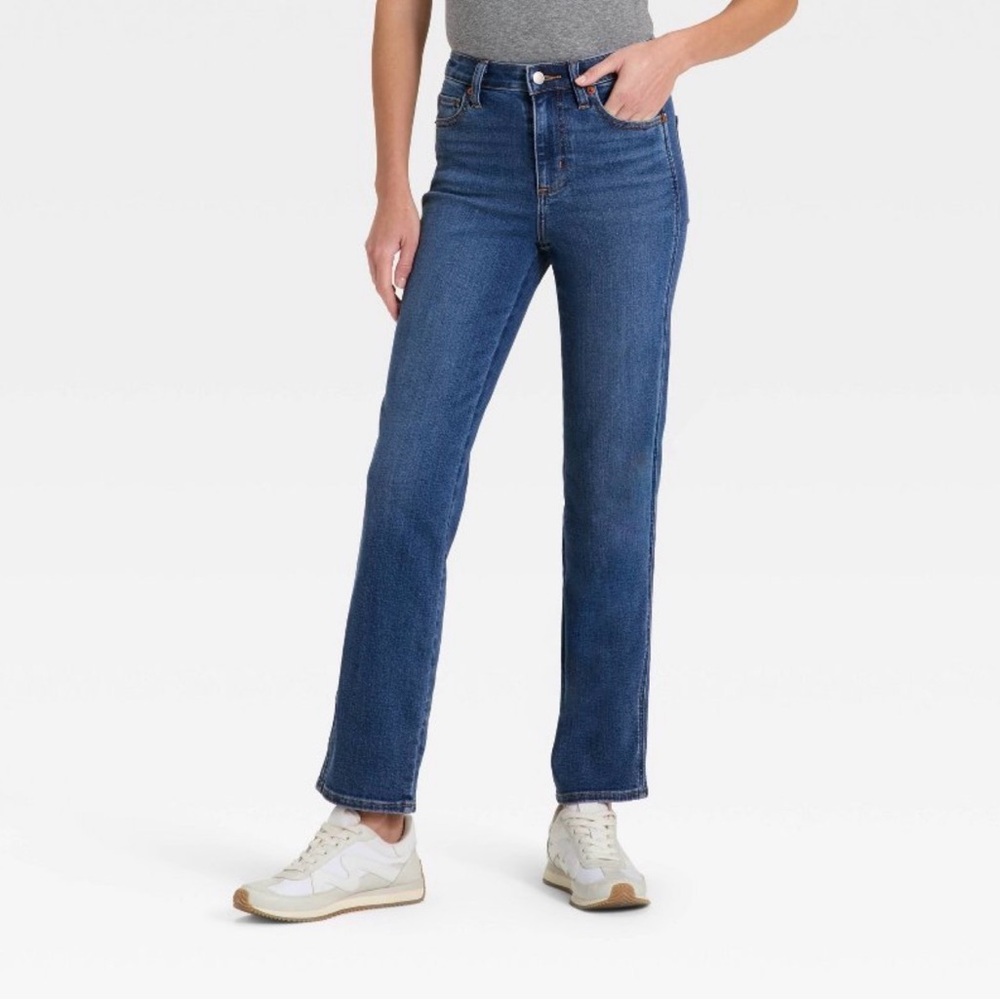 Women's High-Rise Straight Jeans - Universal Thread™ Medium Wash Size 6